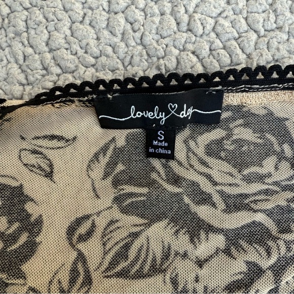 NWOT Floral Black and tan Roses Mesh Bodysuit - Nude - Picture 5 of 6